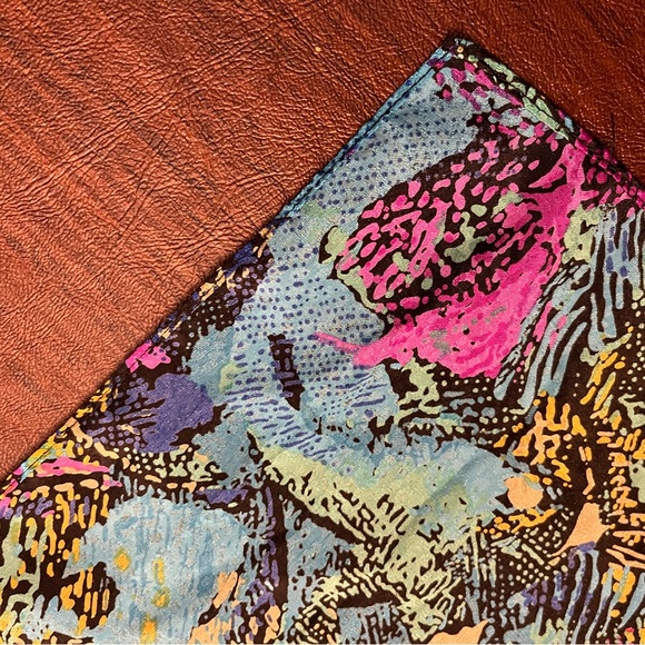 Scarf Blue, Green and Pink 30x30 Preowned Believe Polyester - Picture 3 of 7